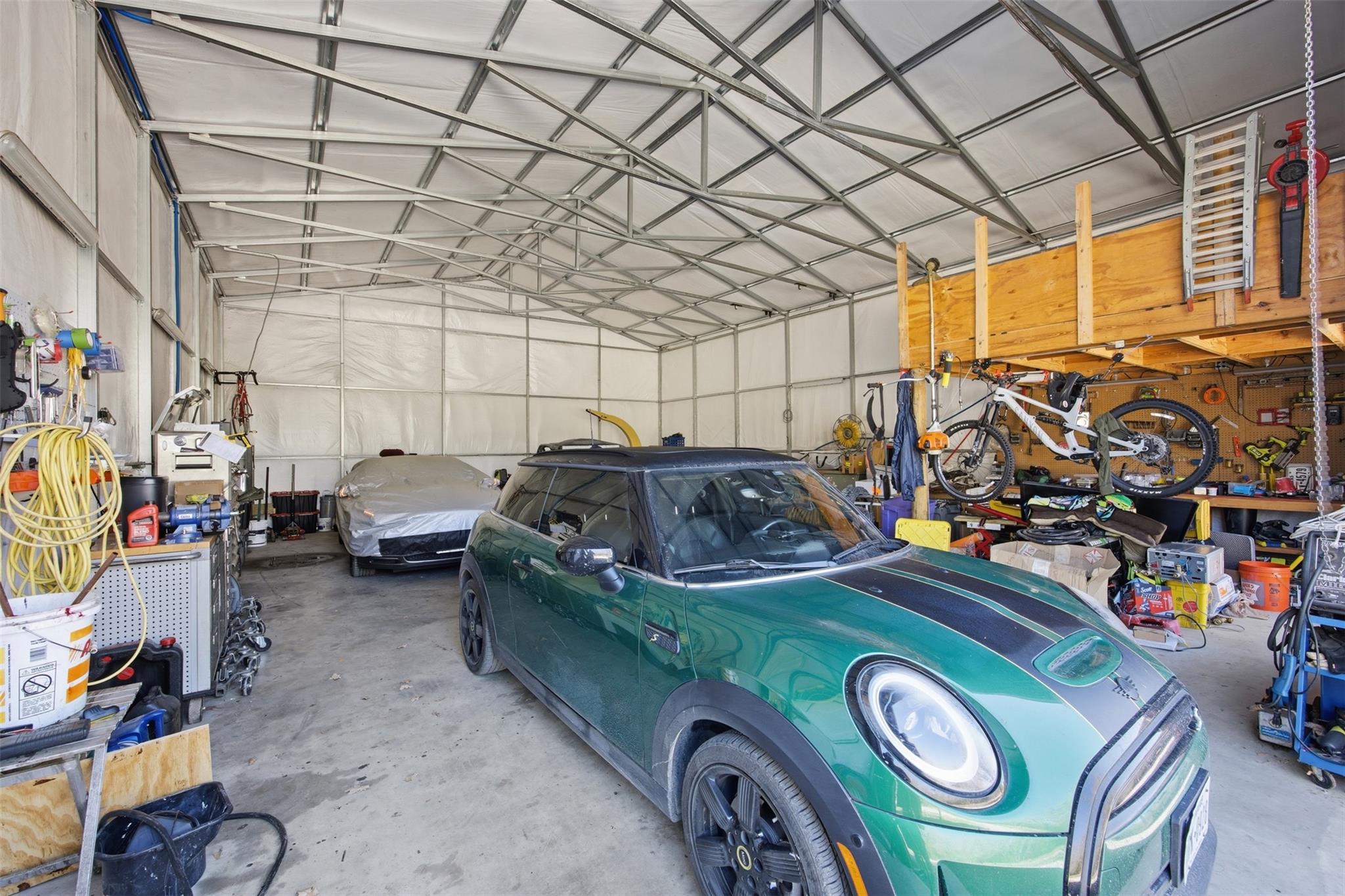 123 Meadowood Dr, Elgin, TX 78621