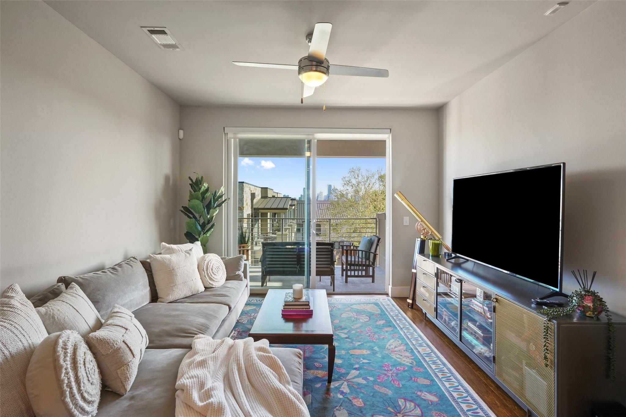 2725 Dulce Ln # 233, Austin, TX 78704