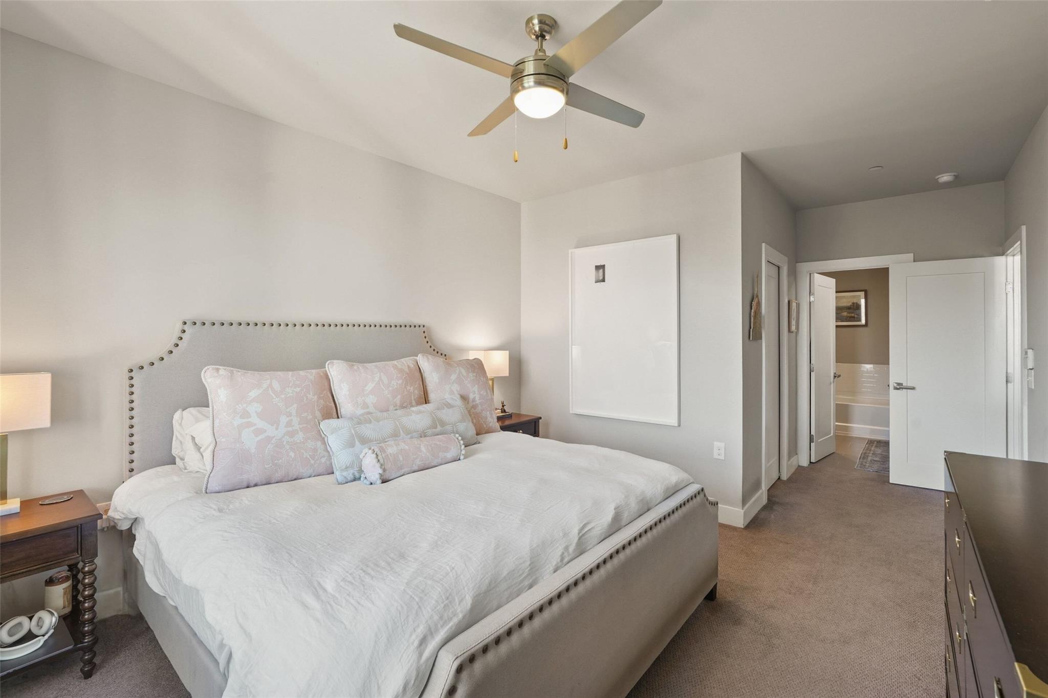 2725 Dulce Ln # 233, Austin, TX 78704