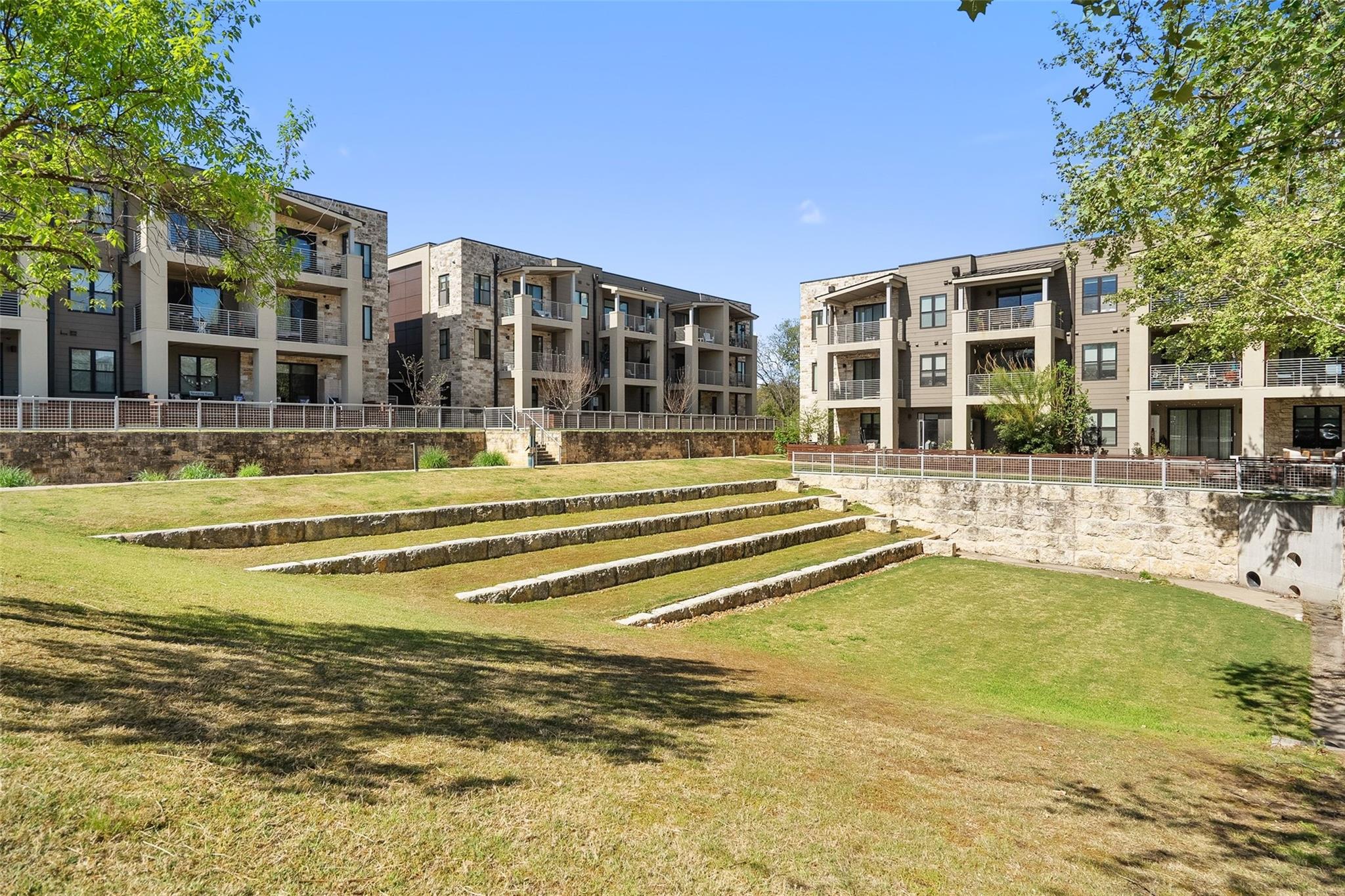 2725 Dulce Ln # 233, Austin, TX 78704