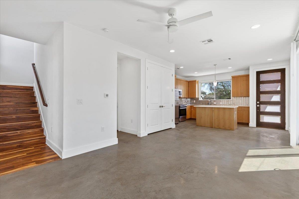 1114 Walton Ln # A, Austin, TX 78721