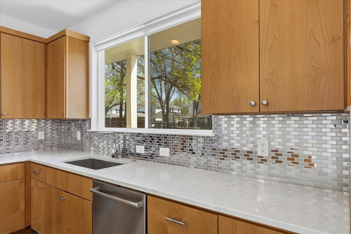 1114 Walton Ln # A, Austin, TX 78721