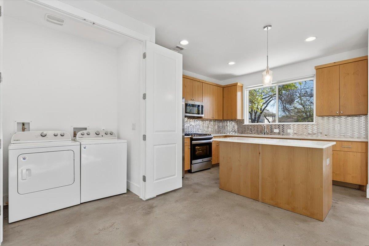 1114 Walton Ln # A, Austin, TX 78721