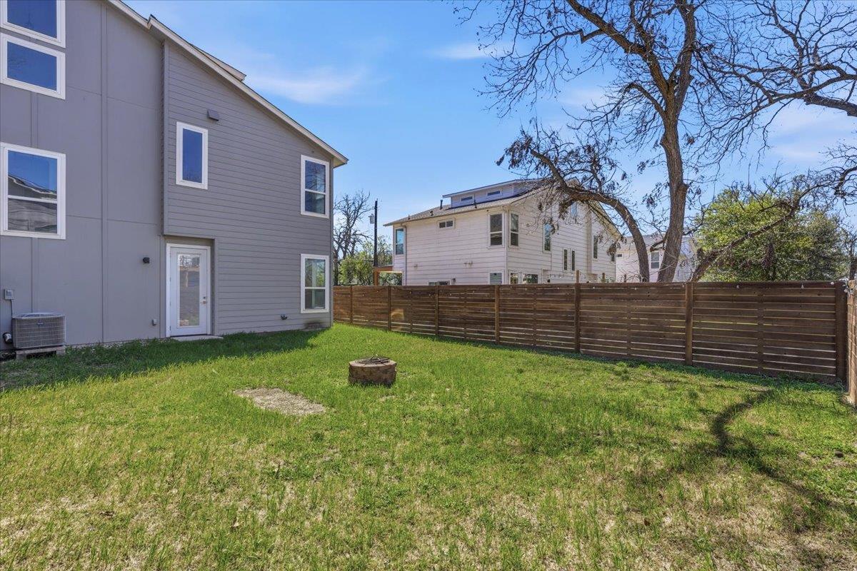 1114 Walton Ln # A, Austin, TX 78721