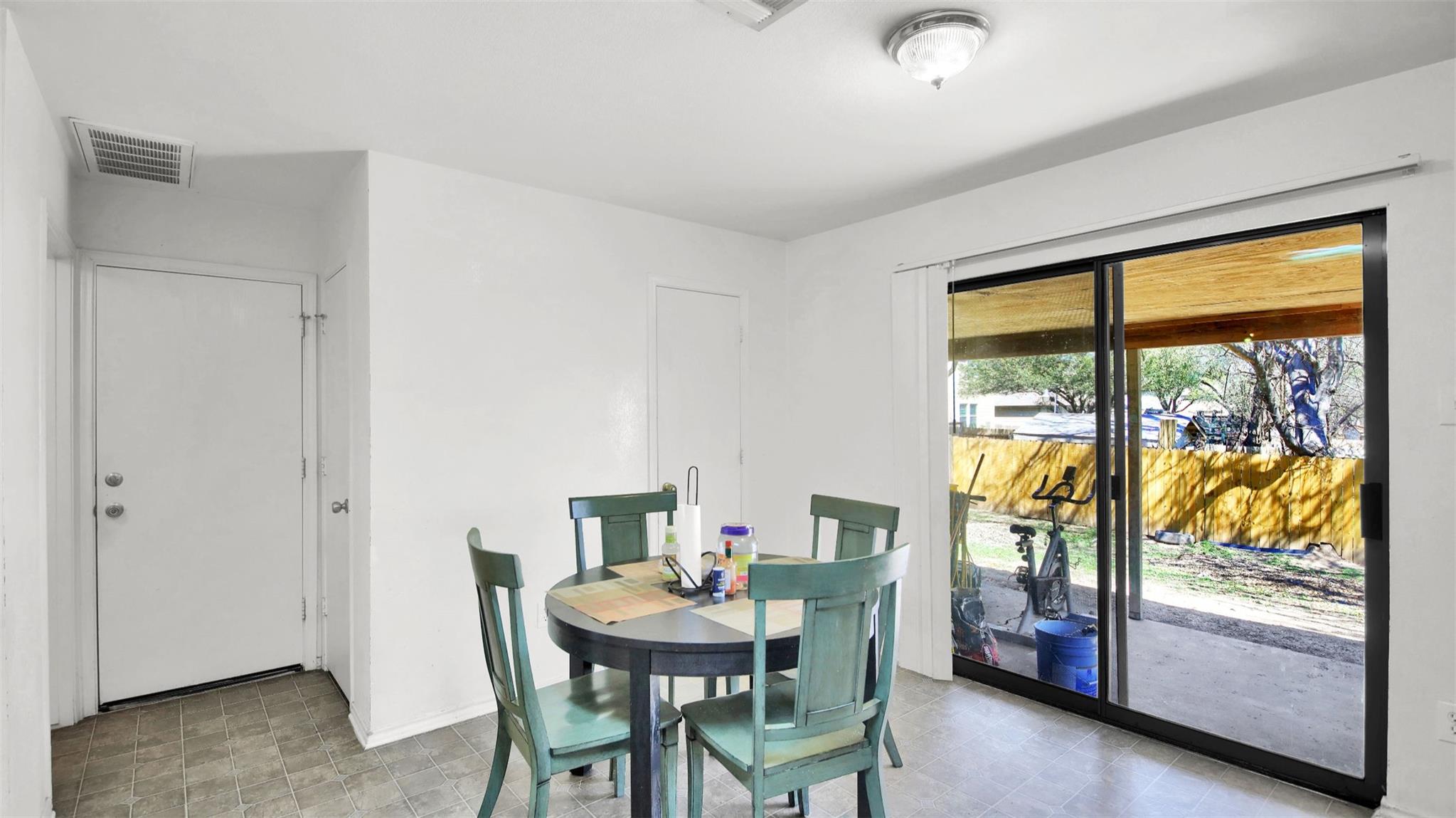 804 Dawlish Dr, Pflugerville, TX 78660