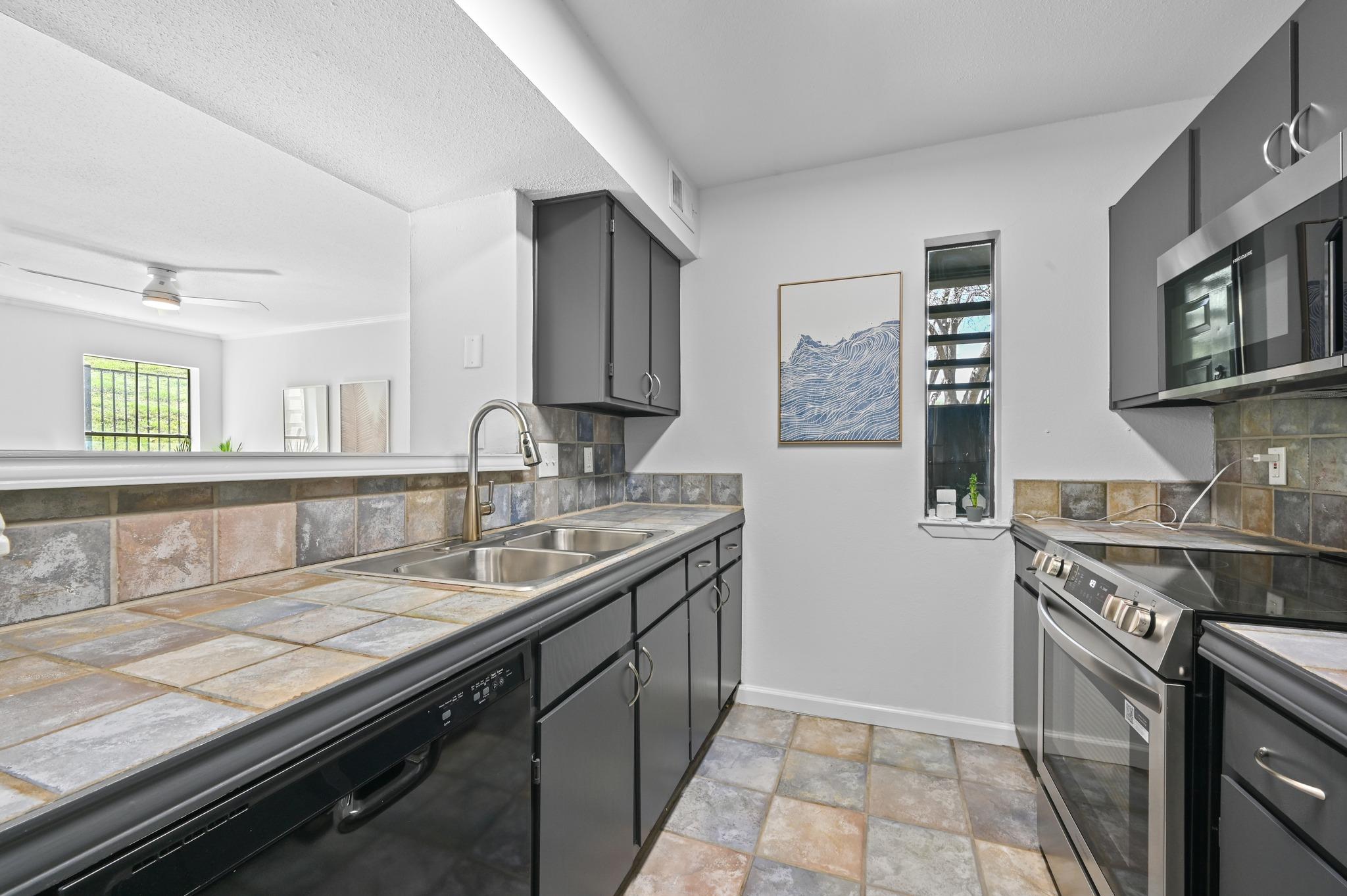 4500 E Oltorf St # A-111, Austin, TX 78741