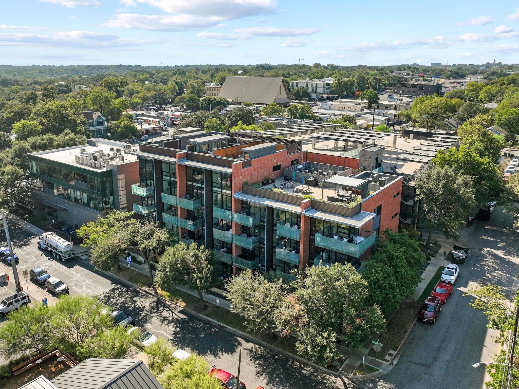 1401 Eva St # 204, Austin, TX 78704