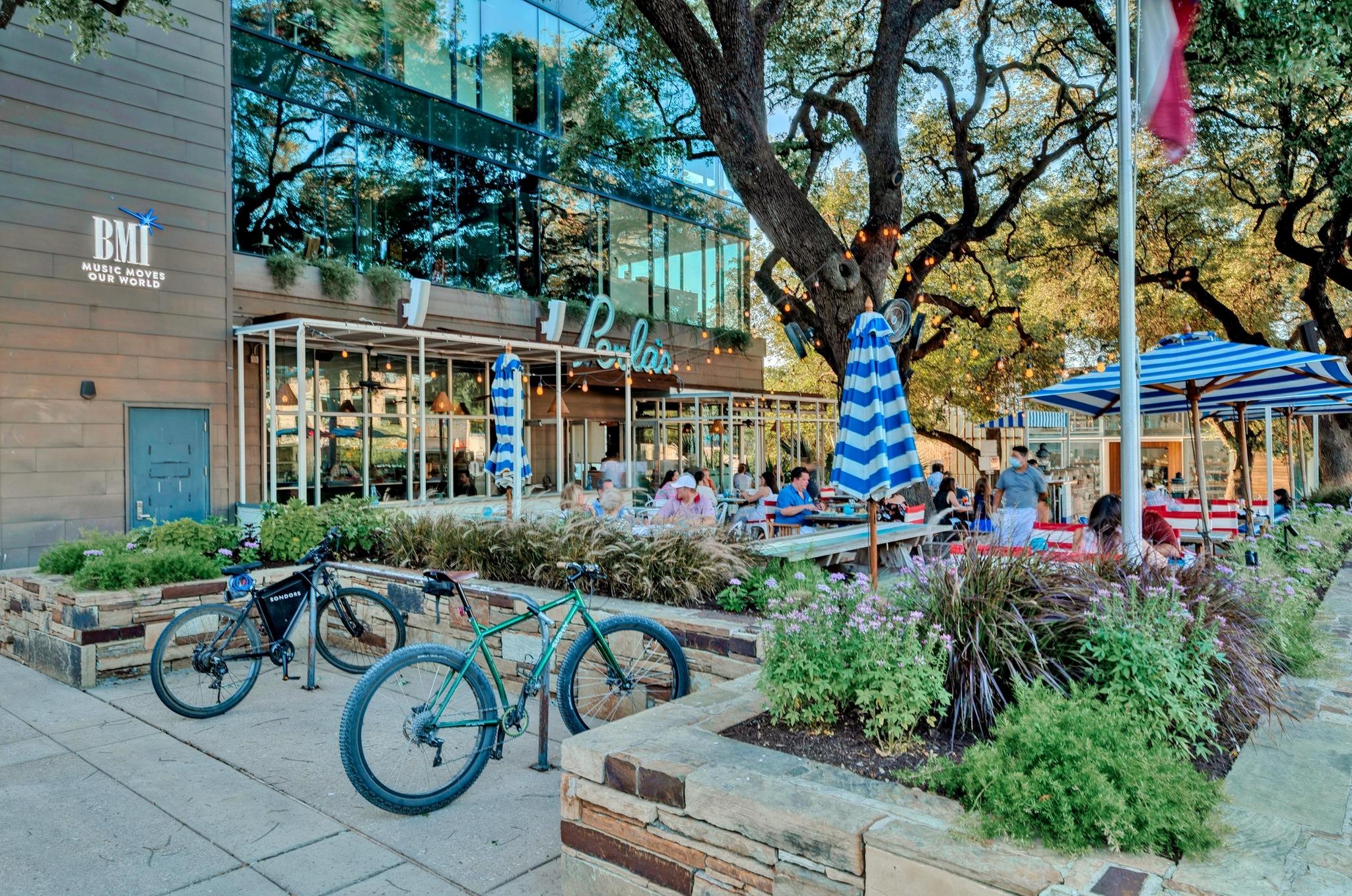 1401 Eva St # 204, Austin, TX 78704
