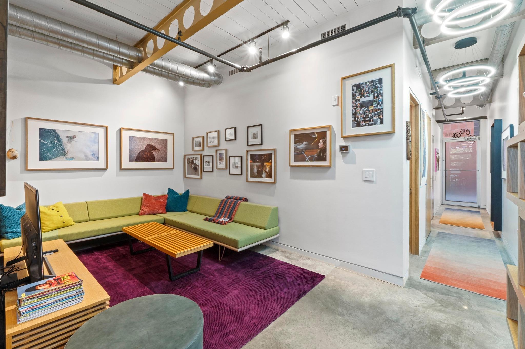 1401 Eva St # 204, Austin, TX 78704