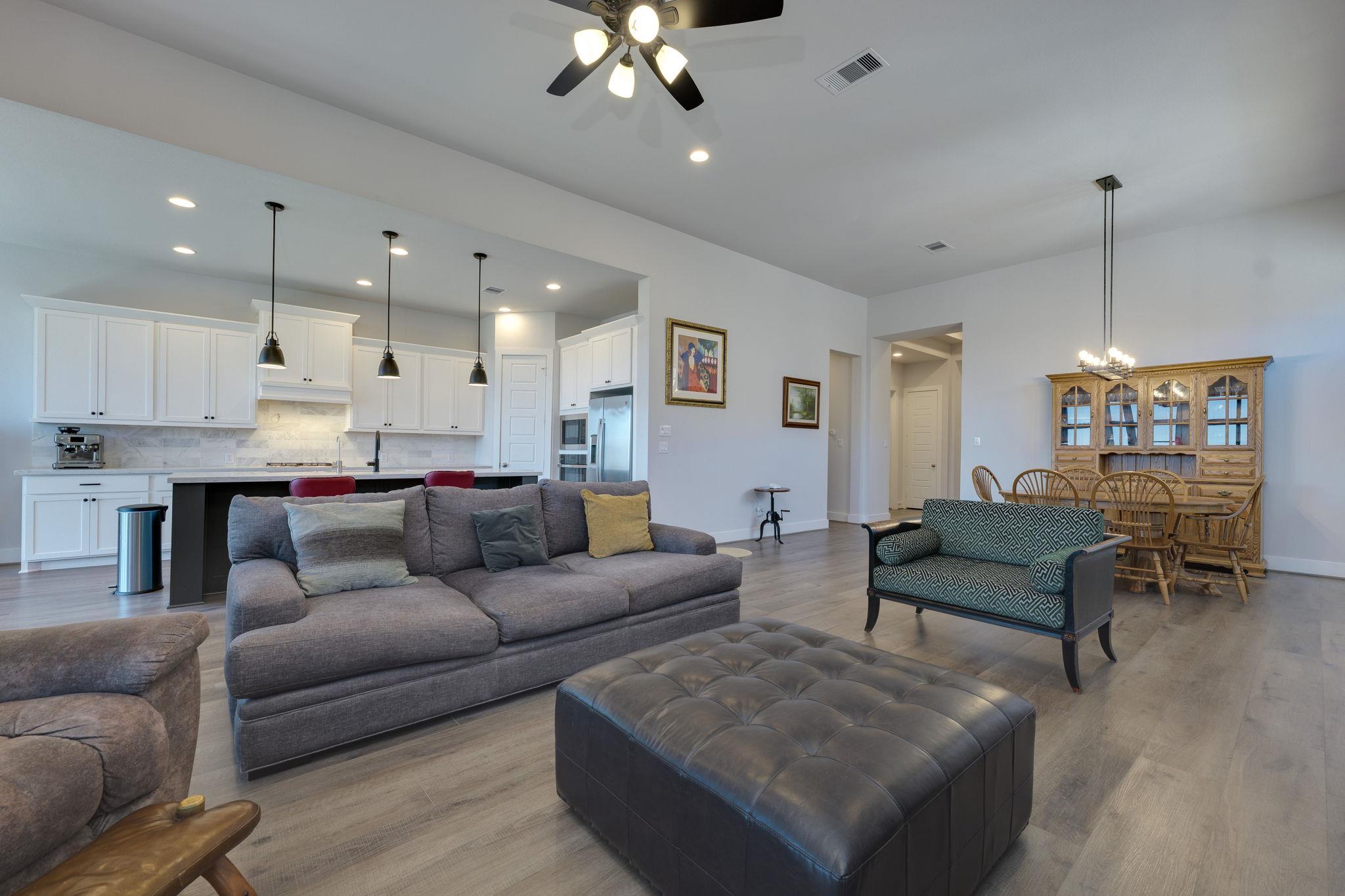 223 Trailing Lantana Ln, San Marcos, TX 78666