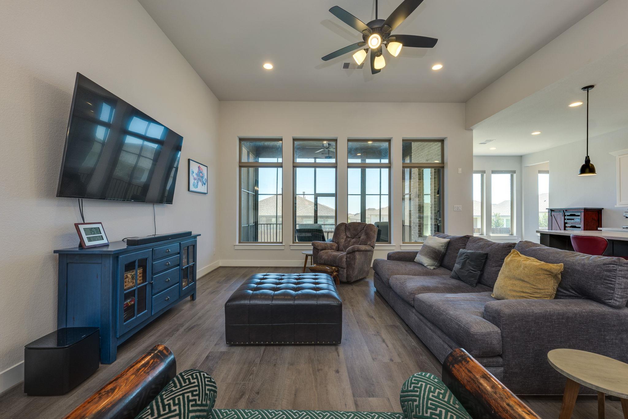 223 Trailing Lantana Ln, San Marcos, TX 78666