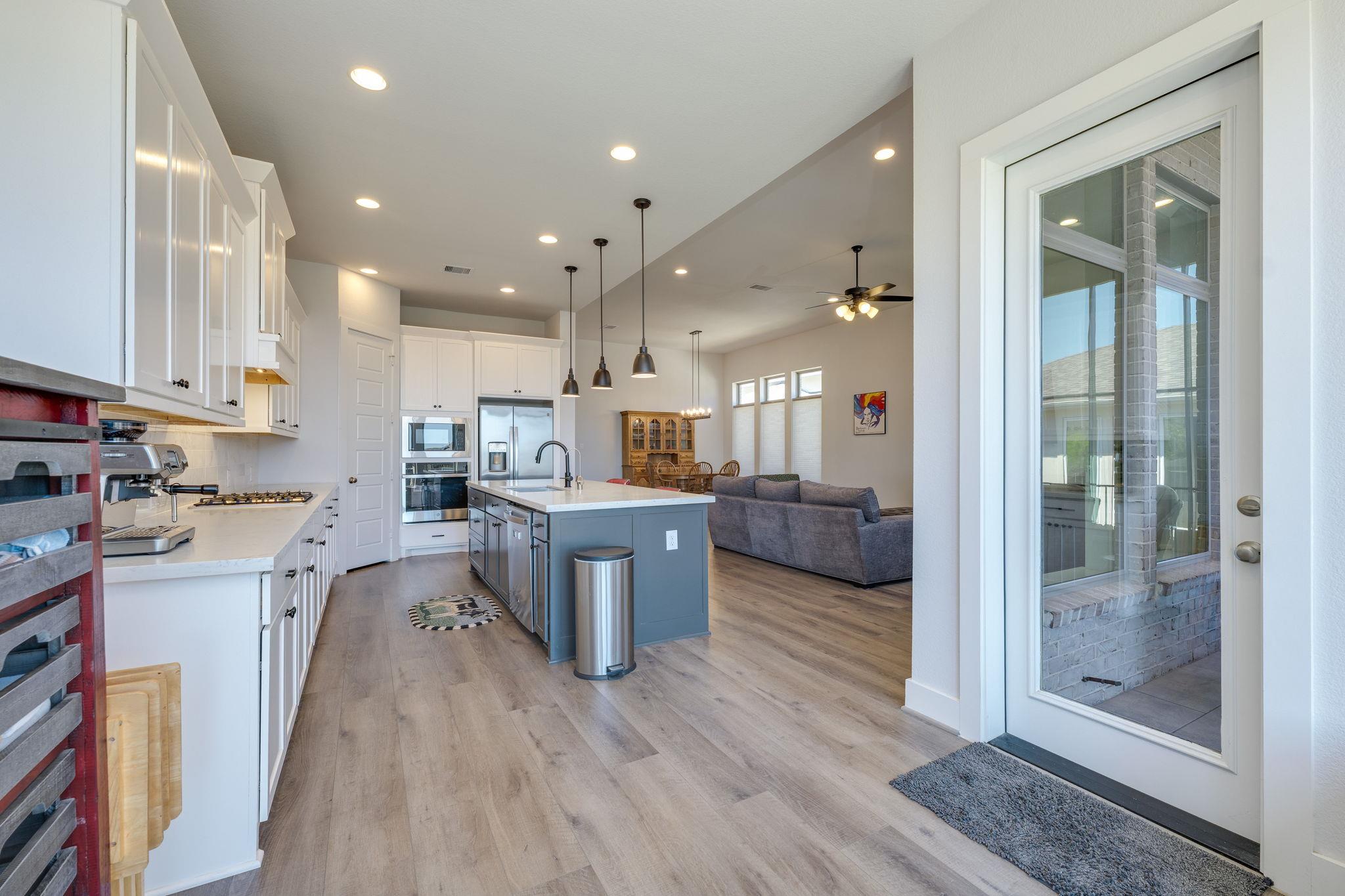 223 Trailing Lantana Ln, San Marcos, TX 78666