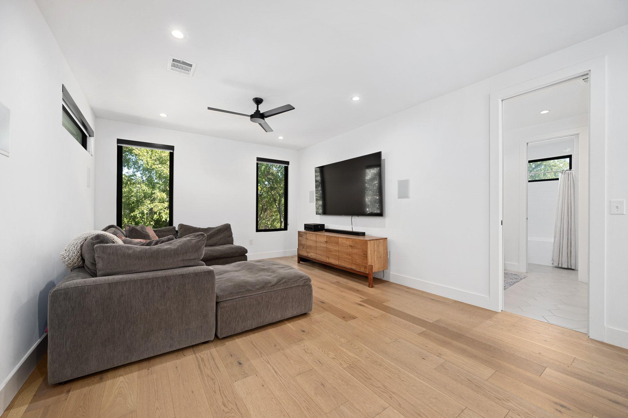 1004 Audrey Ct, Austin, TX 78704