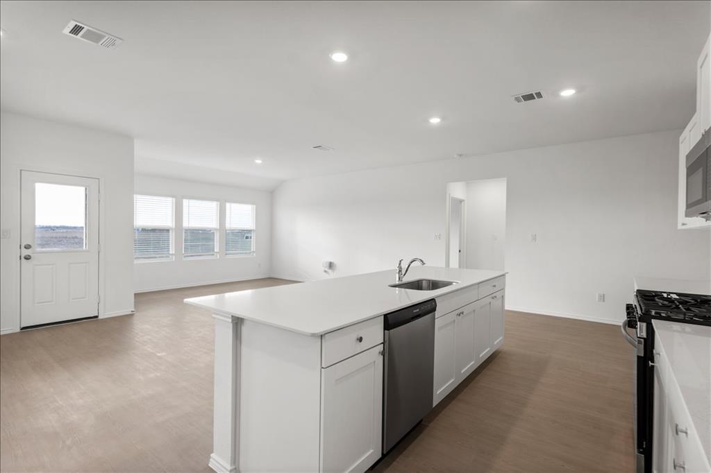 212 Seven Seas Dr, Kyle, TX 78640