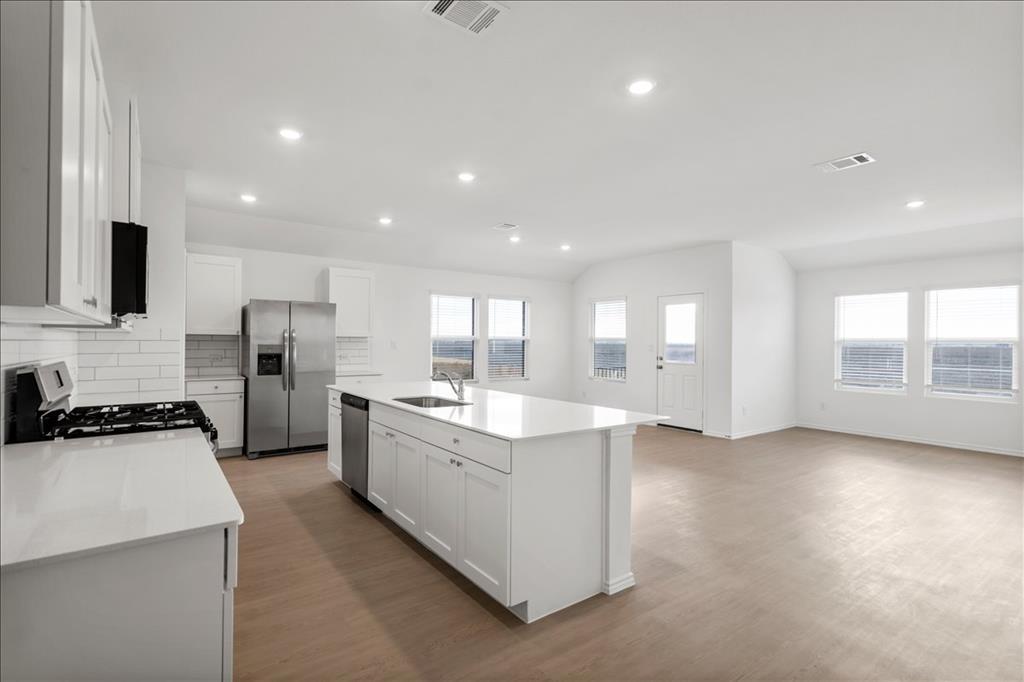 212 Seven Seas Dr, Kyle, TX 78640