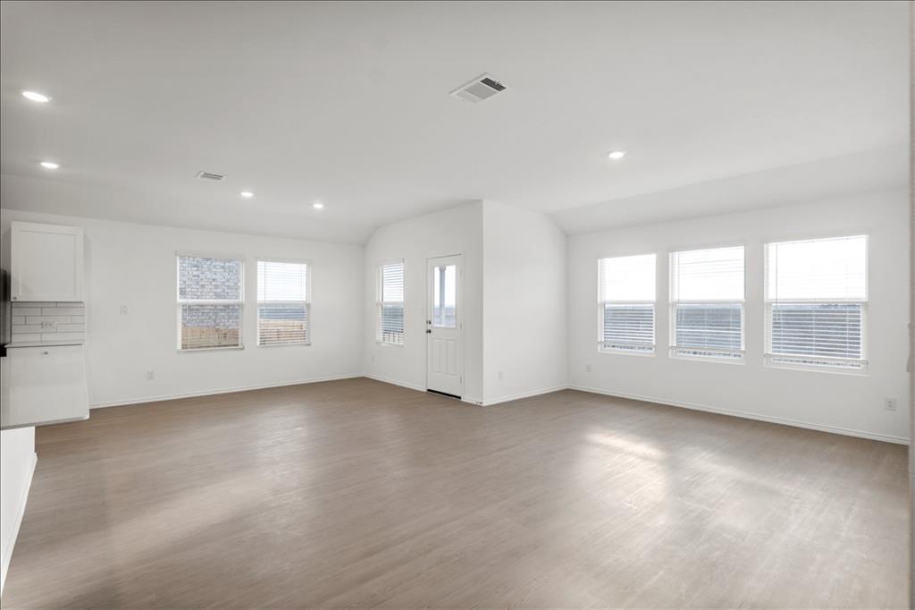 212 Seven Seas Dr, Kyle, TX 78640