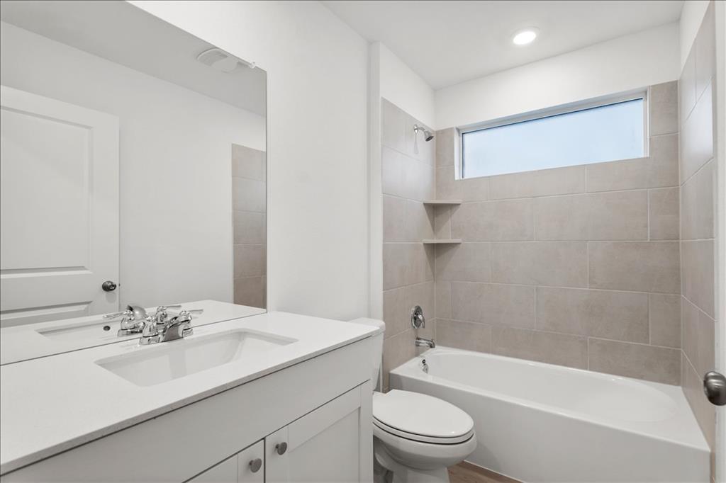 212 Seven Seas Dr, Kyle, TX 78640