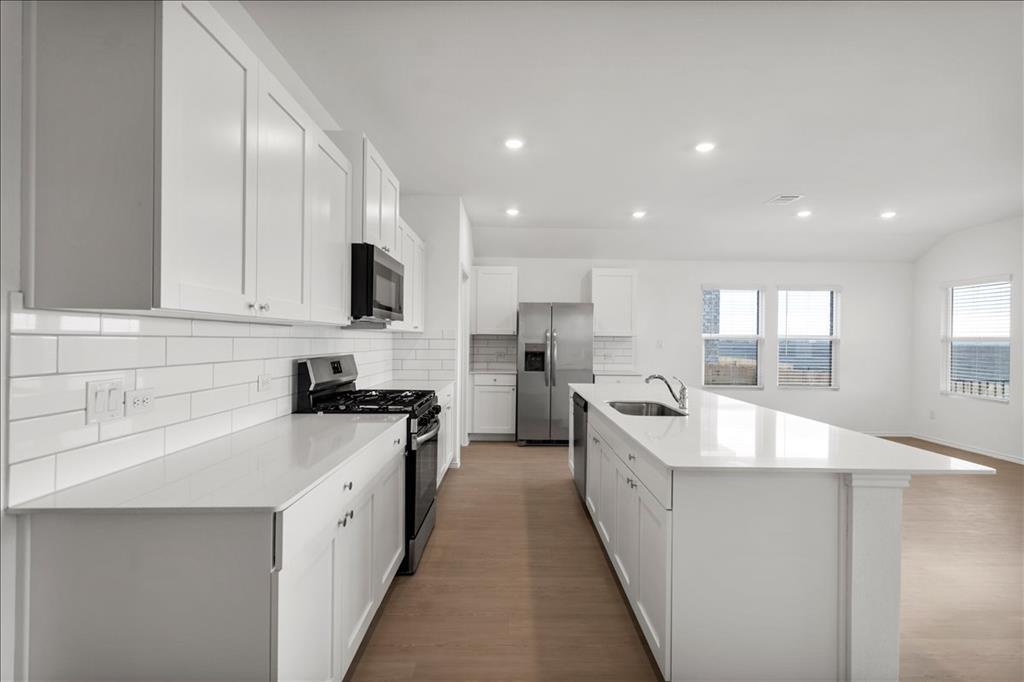 212 Seven Seas Dr, Kyle, TX 78640