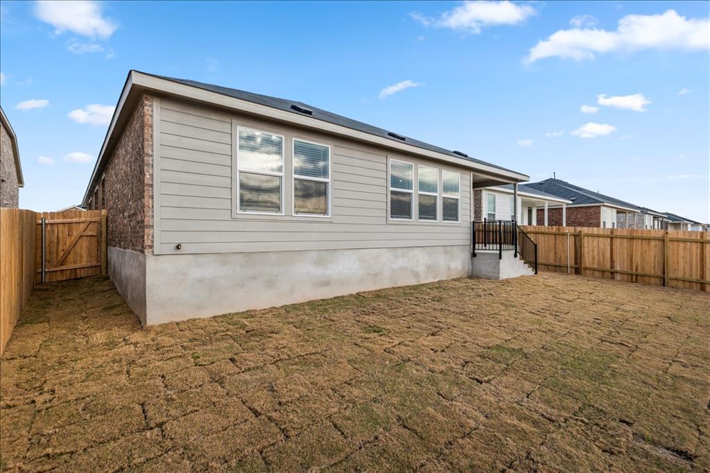 212 Seven Seas Dr, Kyle, TX 78640