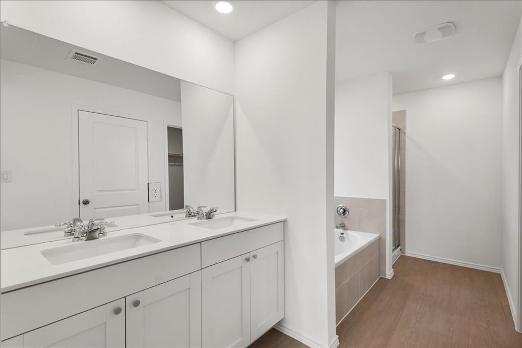 212 Seven Seas Dr, Kyle, TX 78640