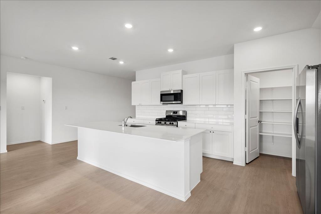 212 Seven Seas Dr, Kyle, TX 78640