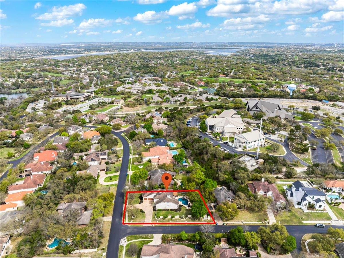 58 Cottondale Rd, The Hills, TX 78738