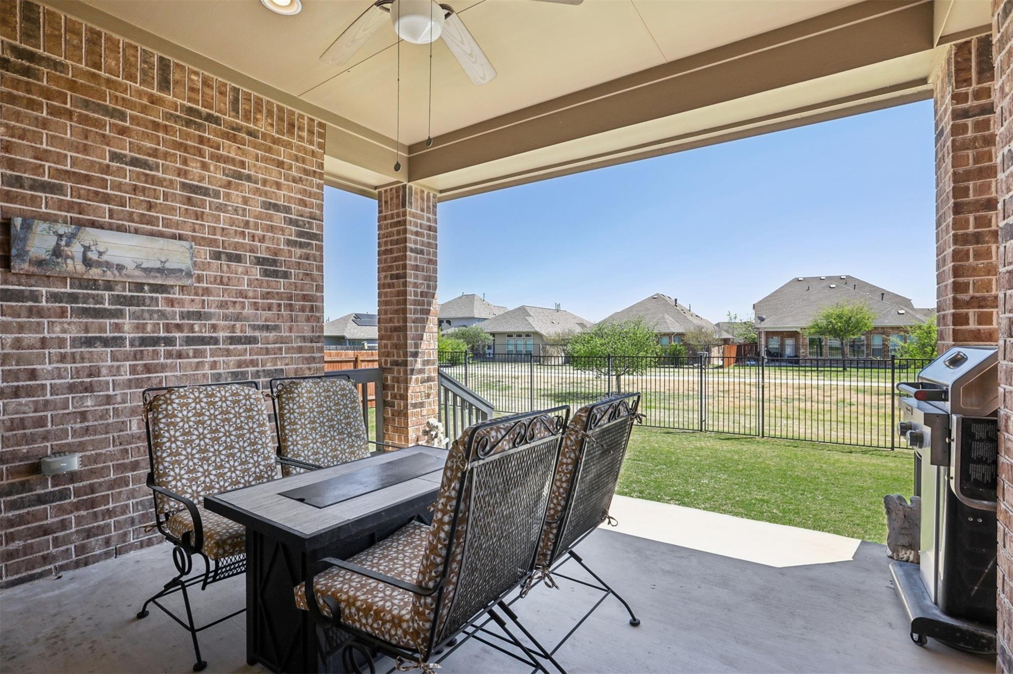 204 Miracle Rose Way, Liberty Hill, TX 78642