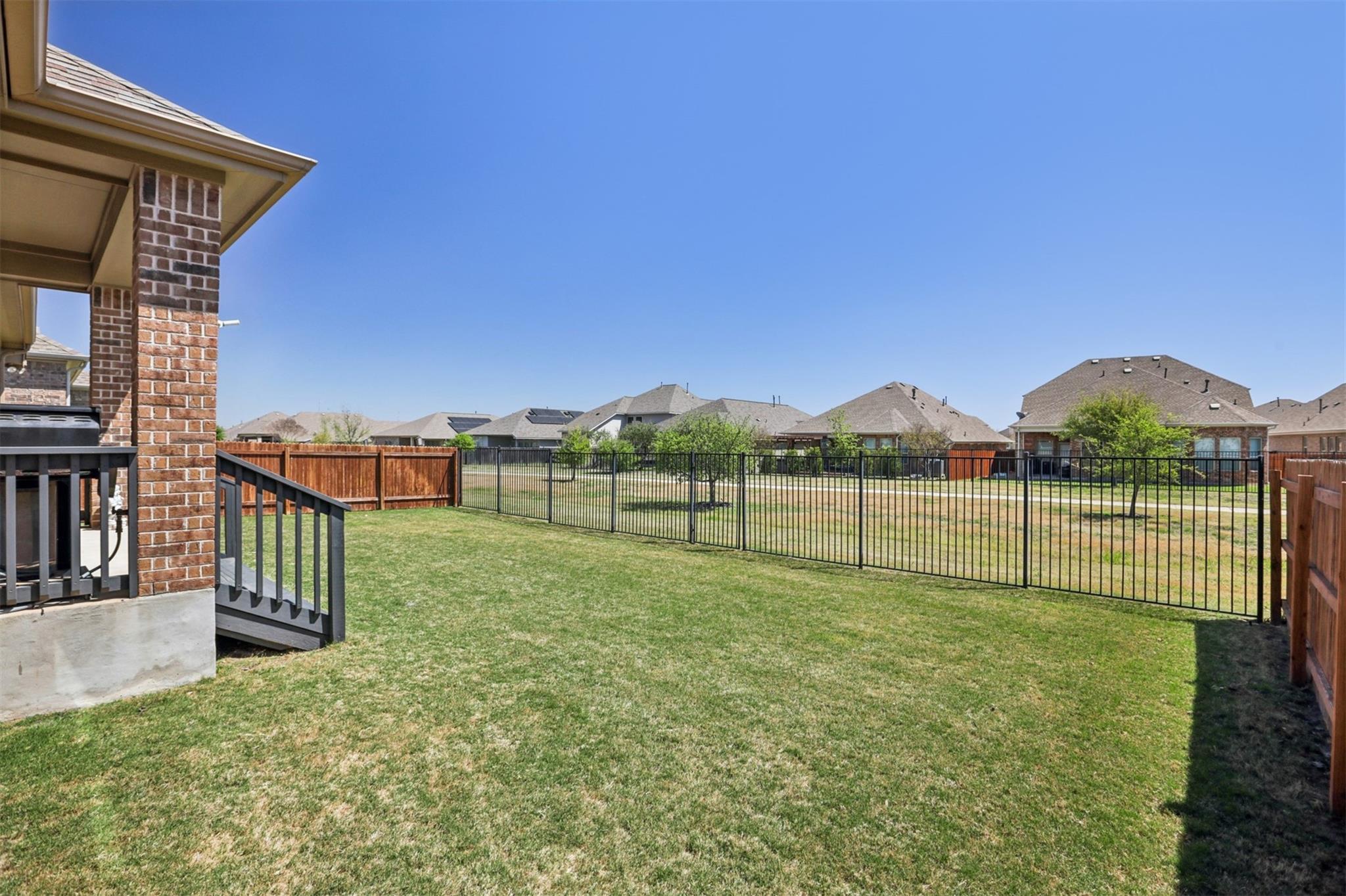 204 Miracle Rose Way, Liberty Hill, TX 78642