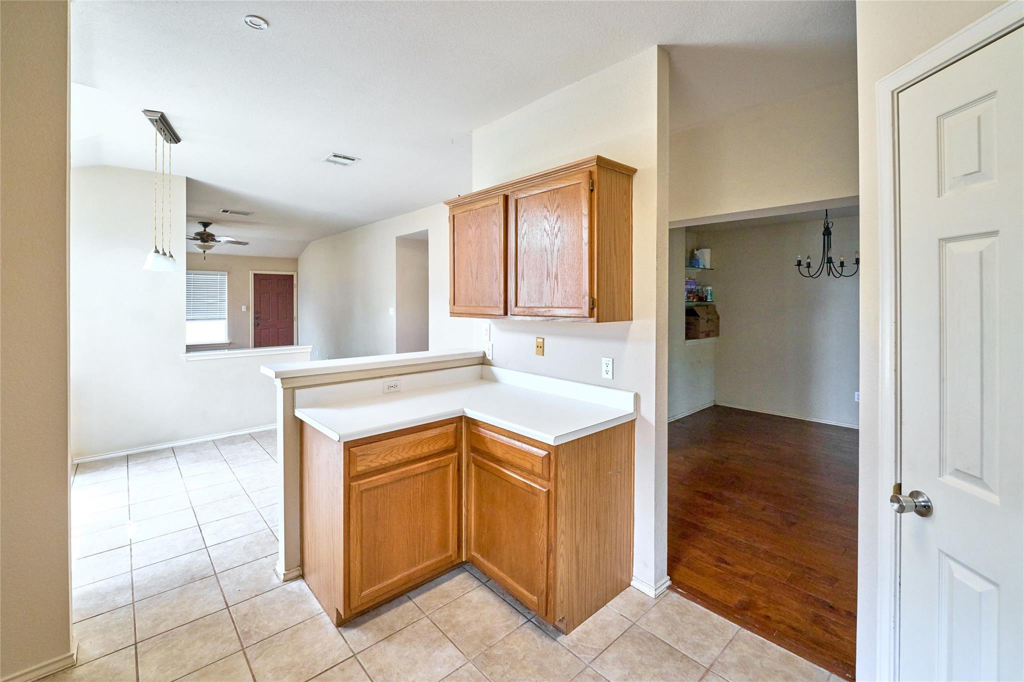 2712 SETTLEMENT Dr, Round Rock, TX 78665