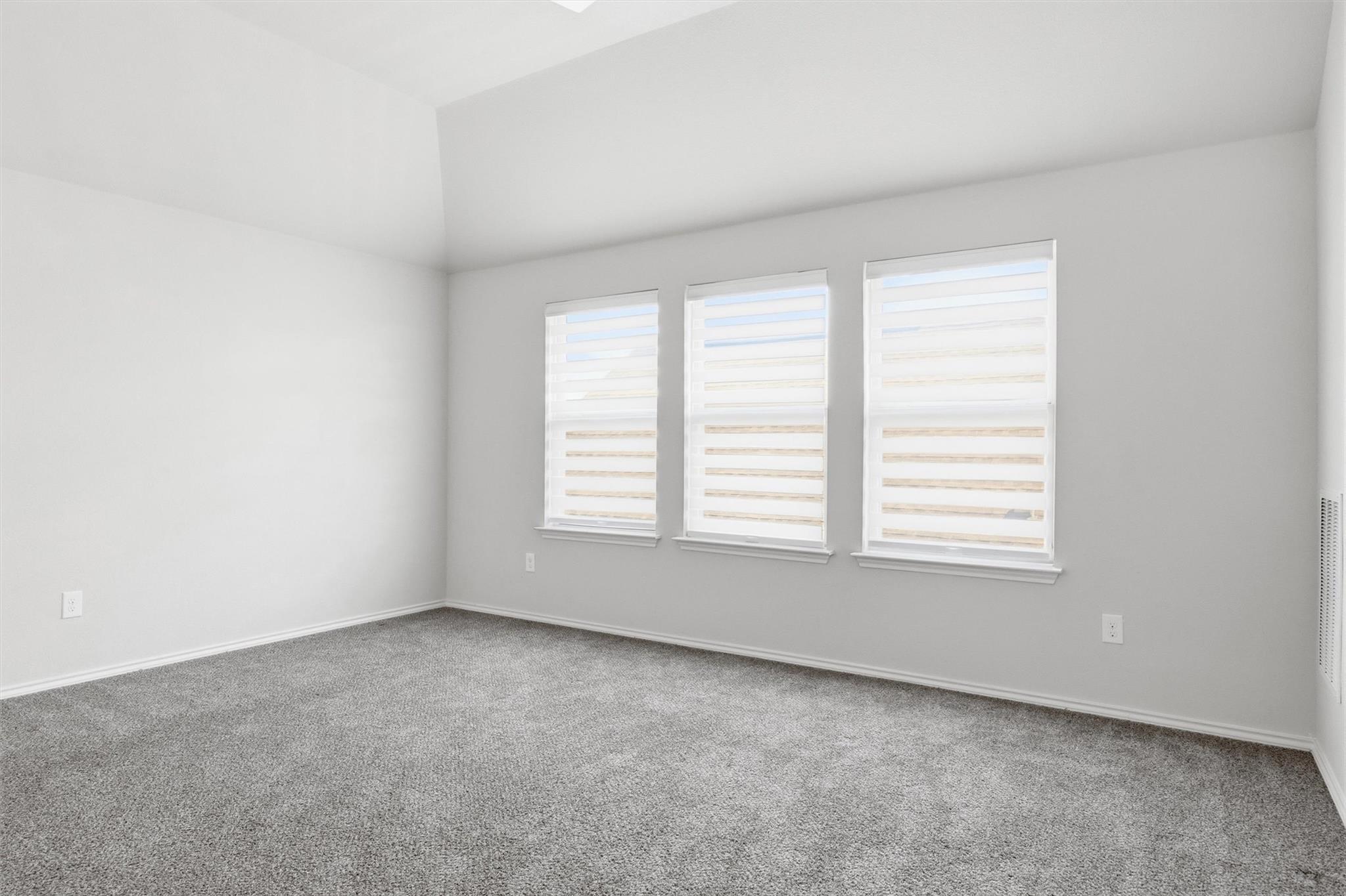 107 Finley St, Hutto, TX 78634