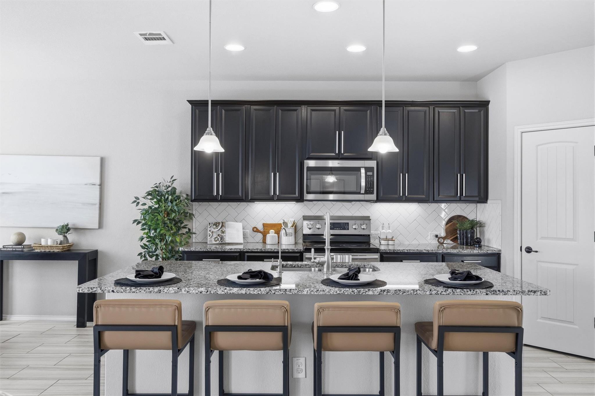 107 Finley St, Hutto, TX 78634