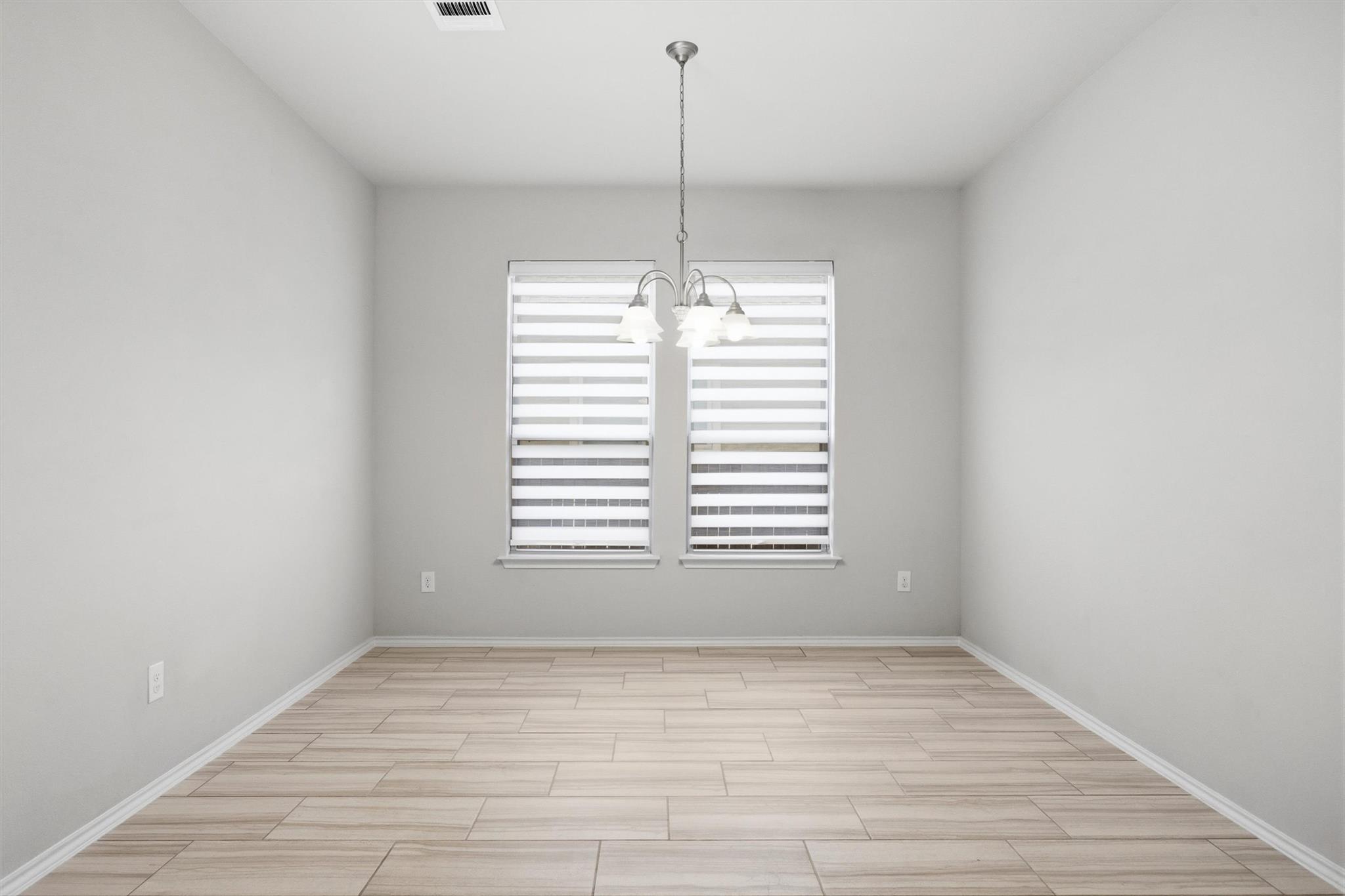 107 Finley St, Hutto, TX 78634