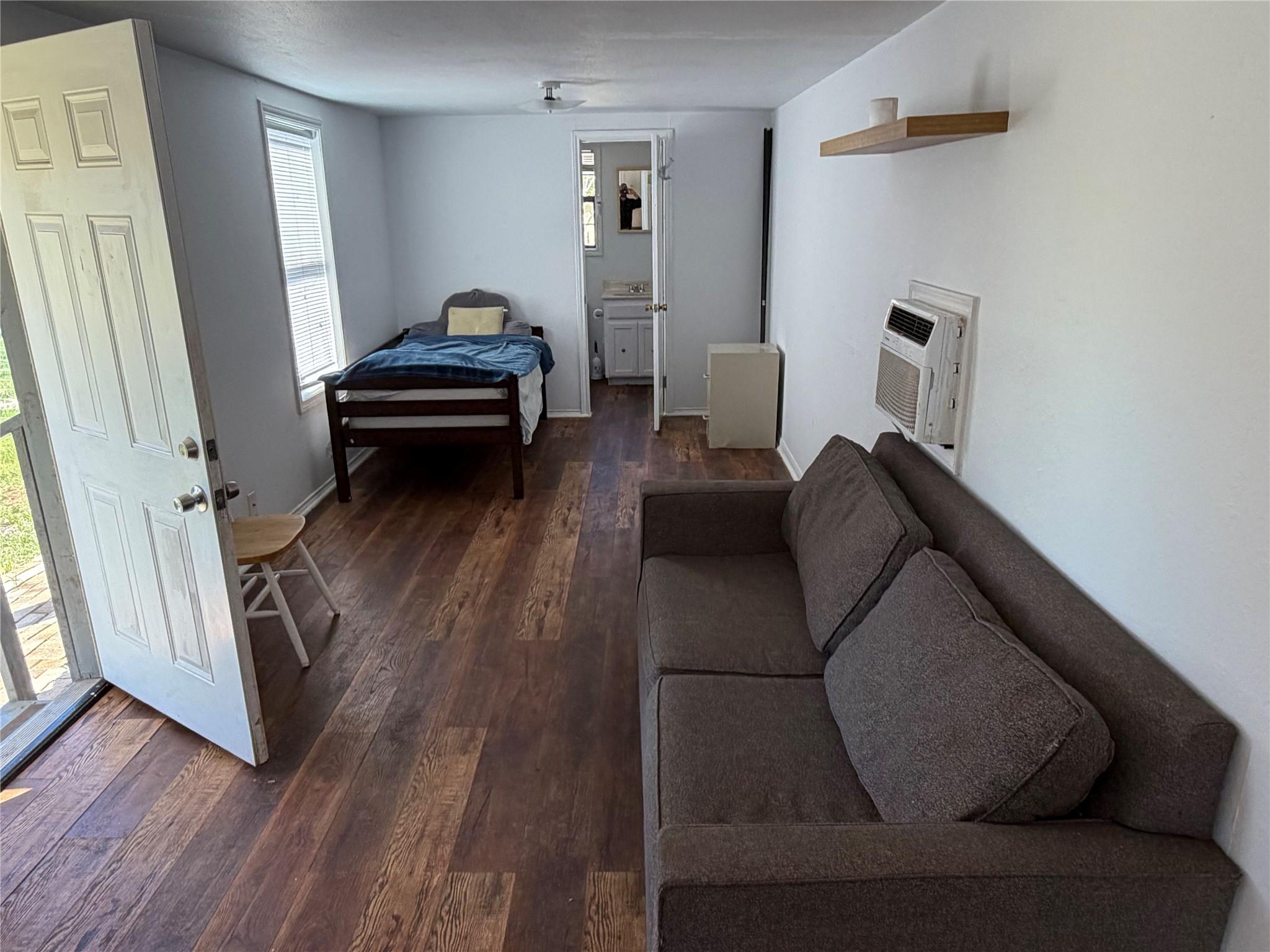 2409 Sanders Ln, Austin, TX 78748