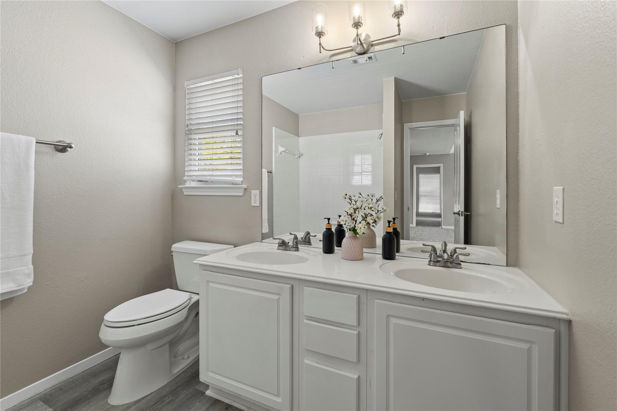 2210 Kerr Trl, Cedar Park, TX 78613