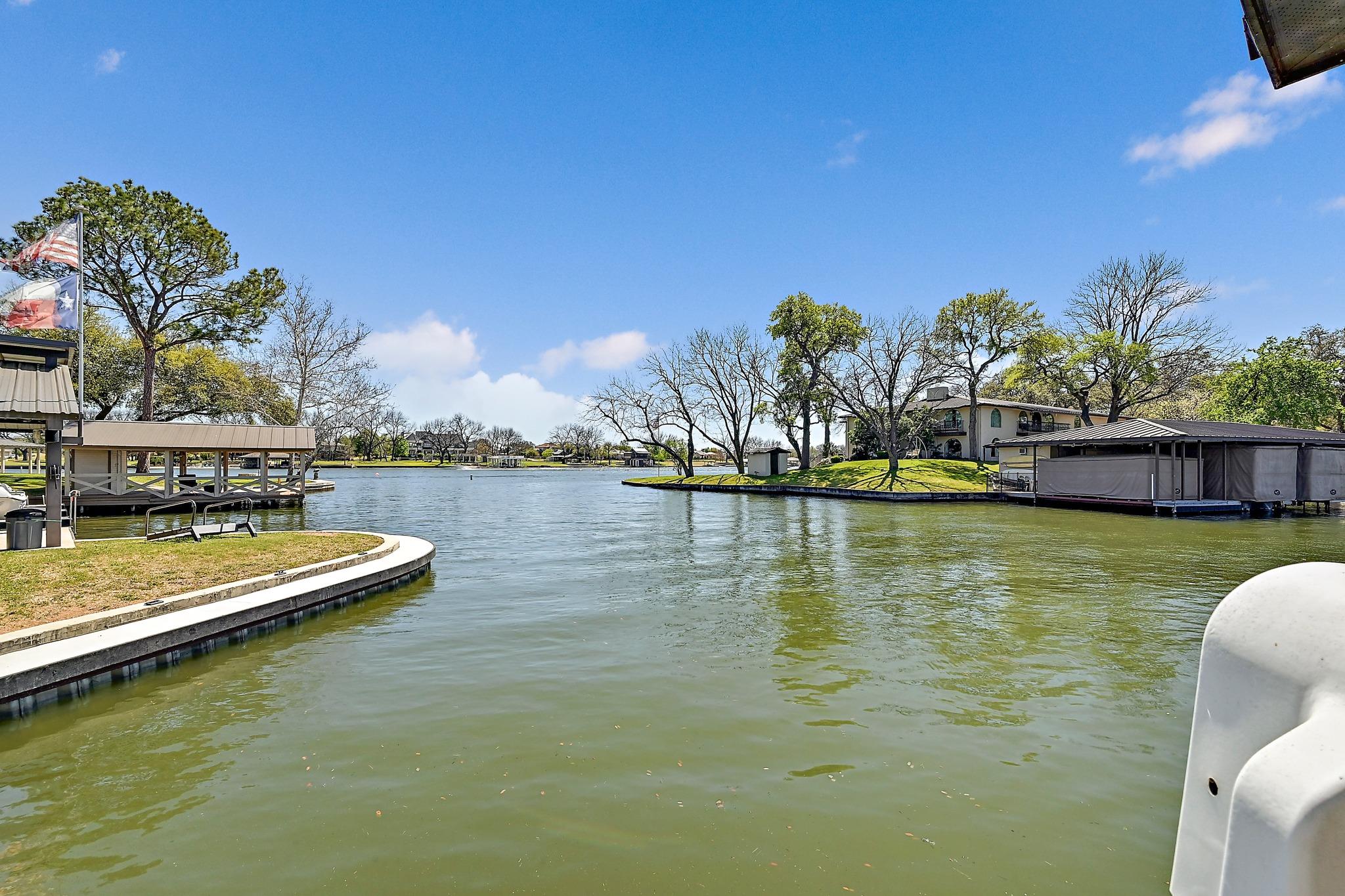 2210 Fredwoods Dr, Kingsland, TX 78639