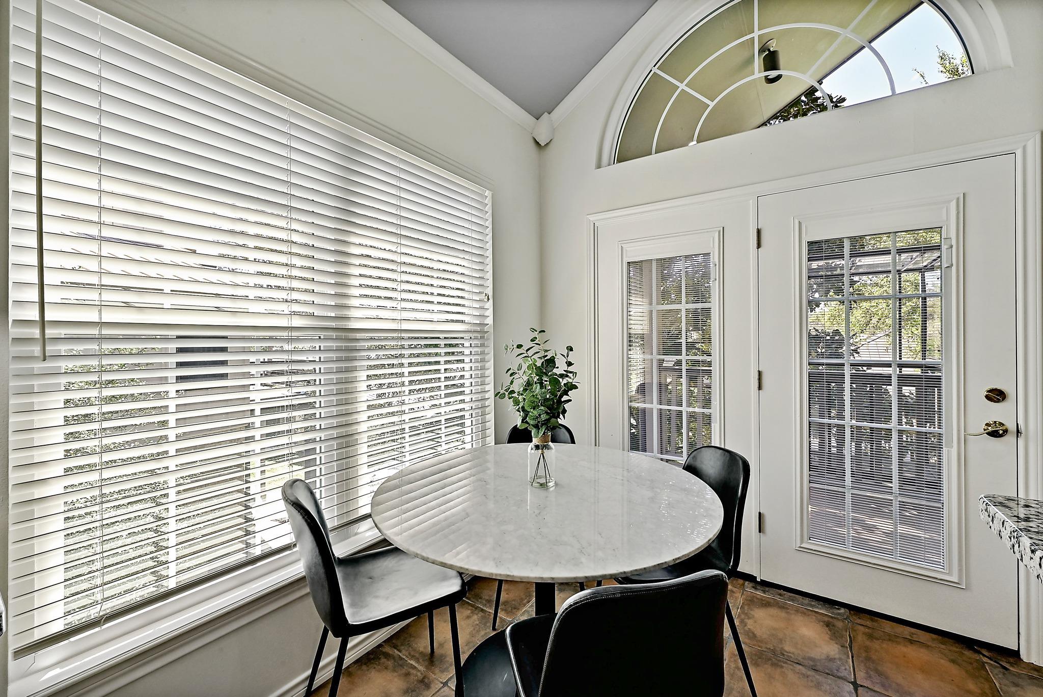 2210 Fredwoods Dr, Kingsland, TX 78639