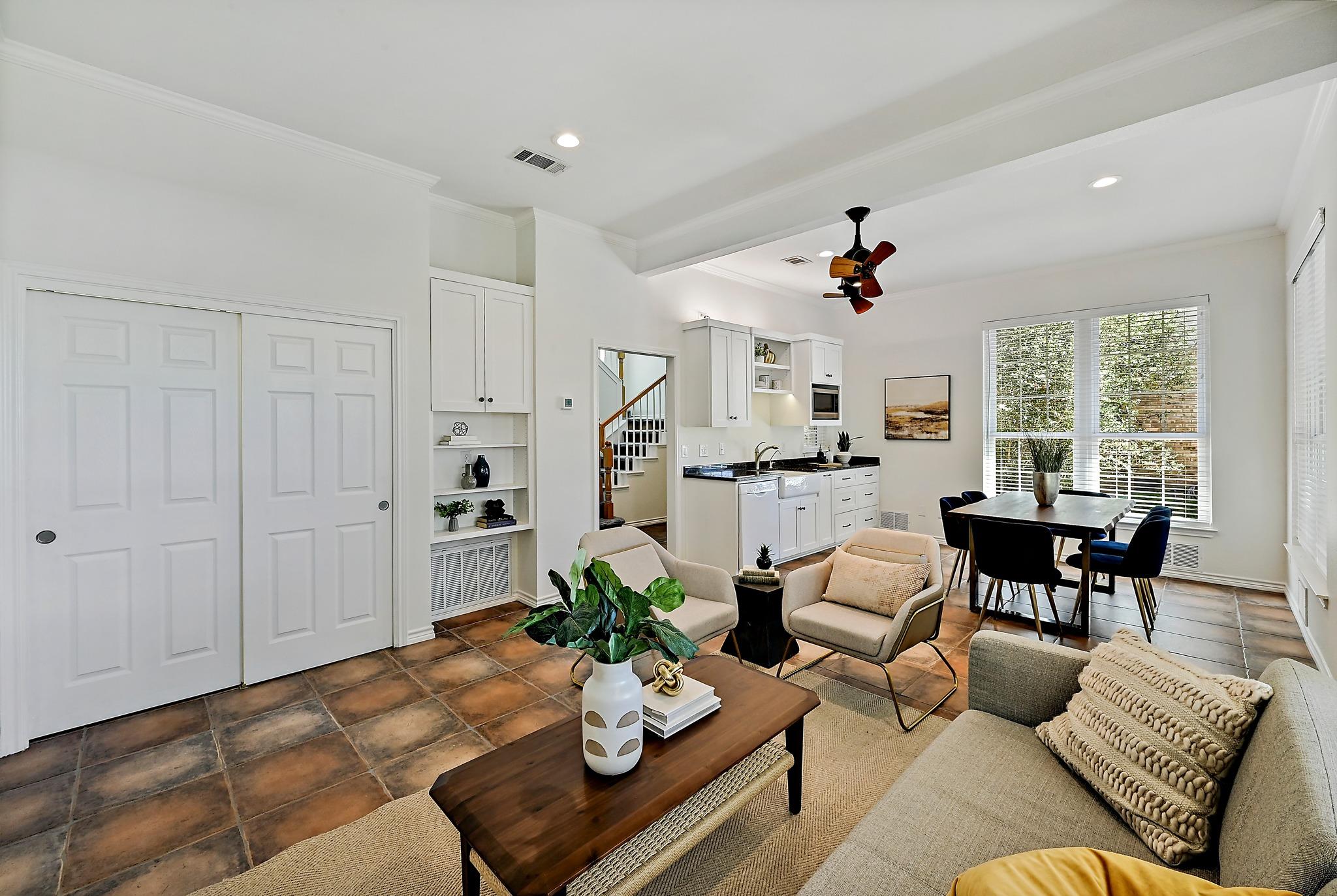 2210 Fredwoods Dr, Kingsland, TX 78639