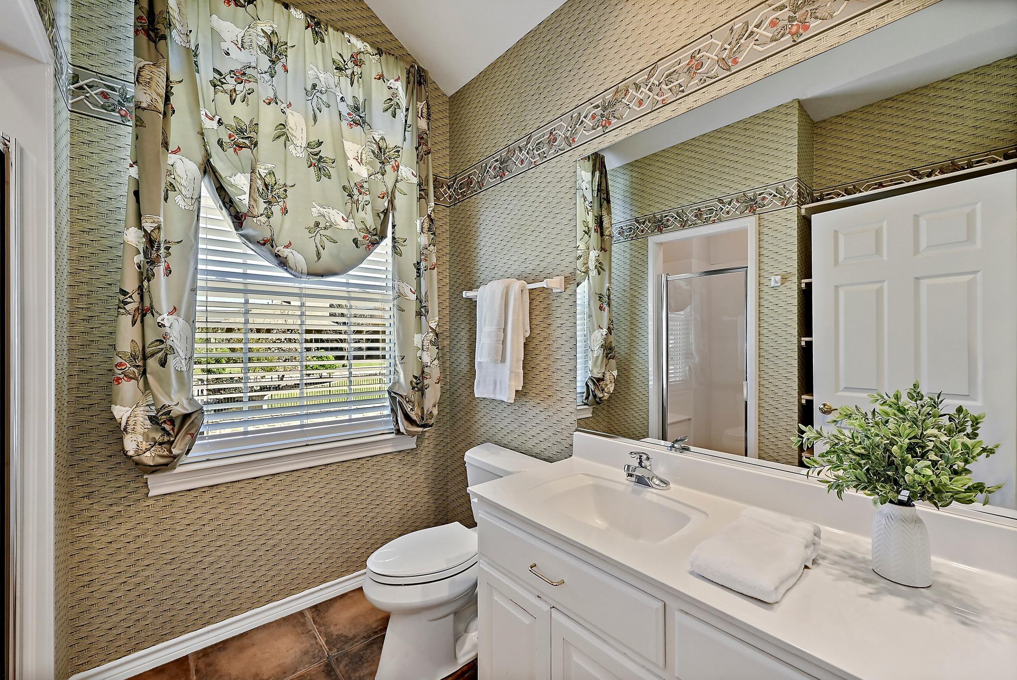 2210 Fredwoods Dr, Kingsland, TX 78639