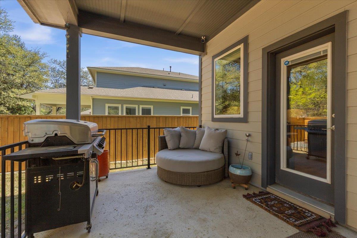 1405 Matthews Ln, Austin, TX 78745