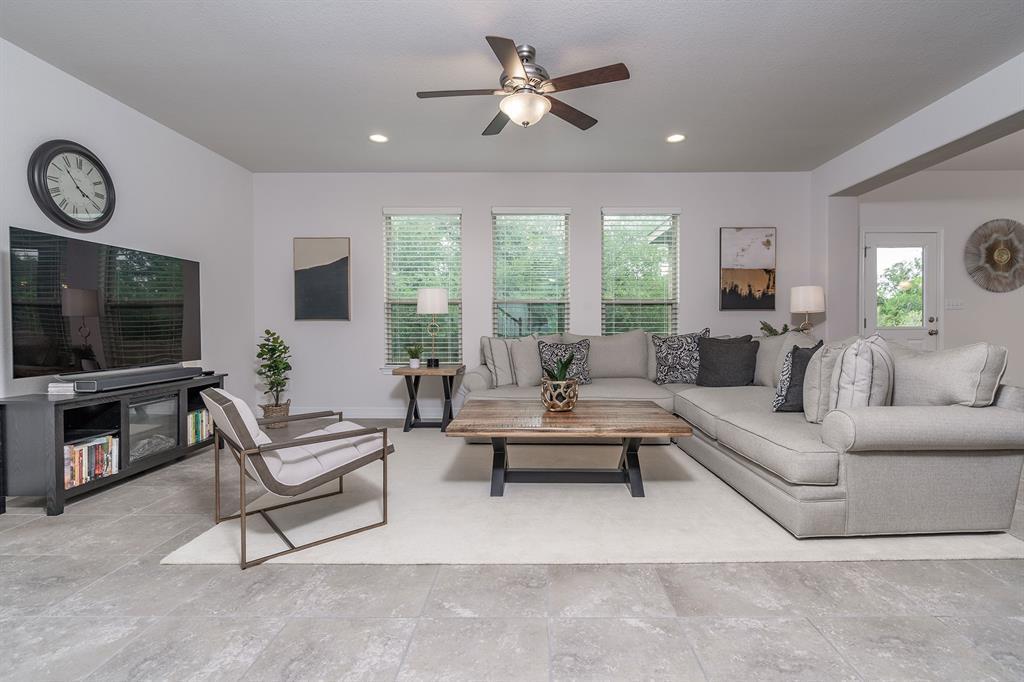 1217 Naranjo Dr, Georgetown, TX 78628