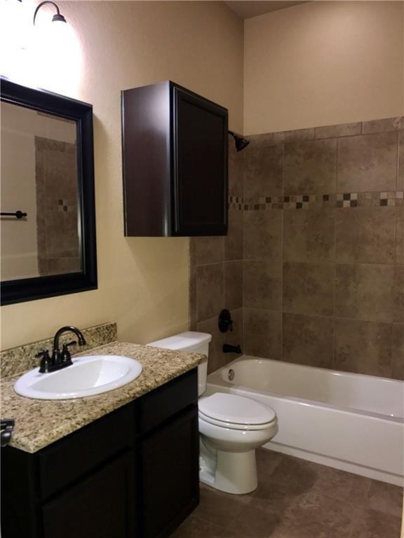 106 Pahala Ct # B, Bastrop, TX 78602