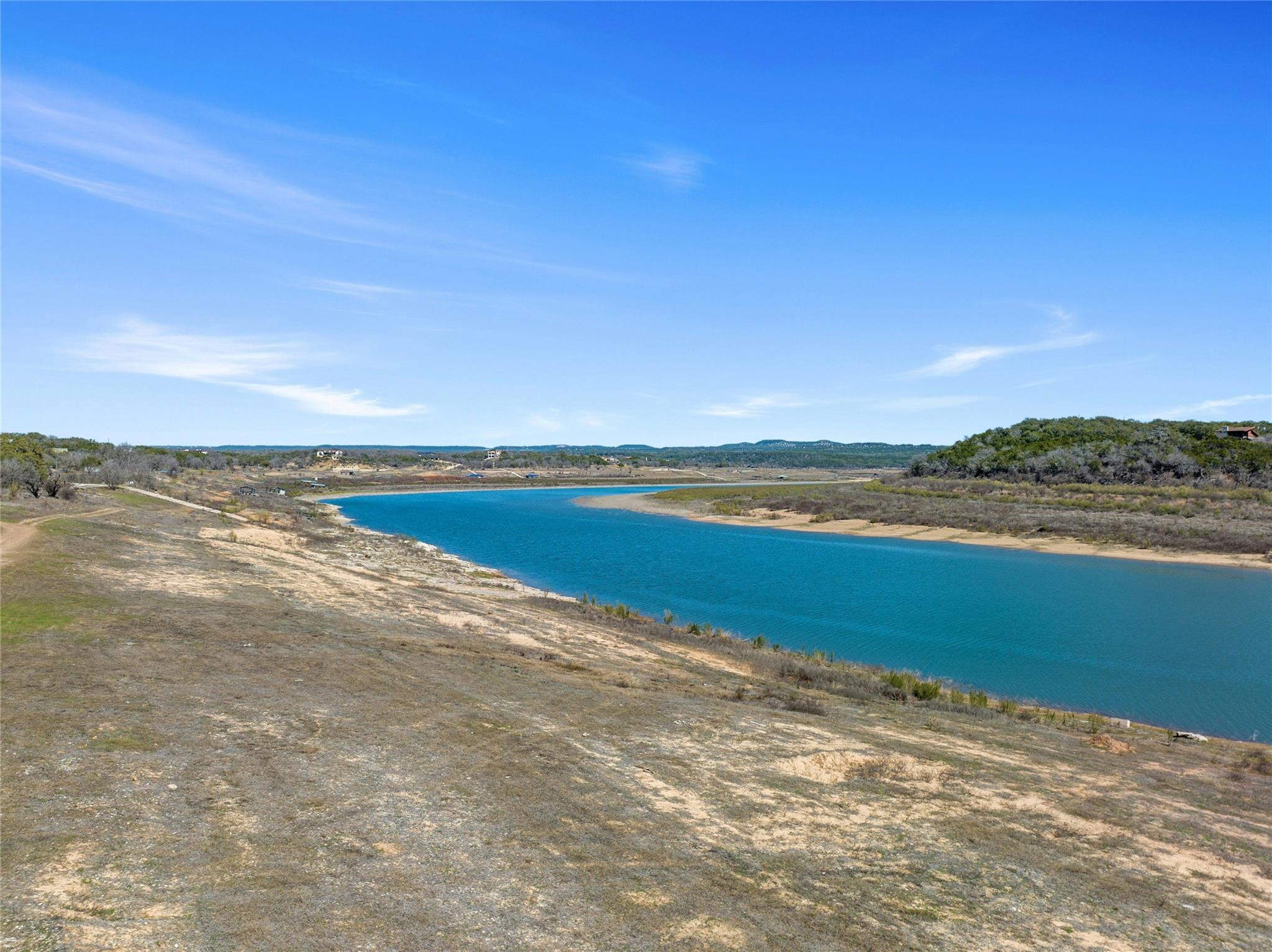 205 Shadows Dr, Spicewood, TX 78669