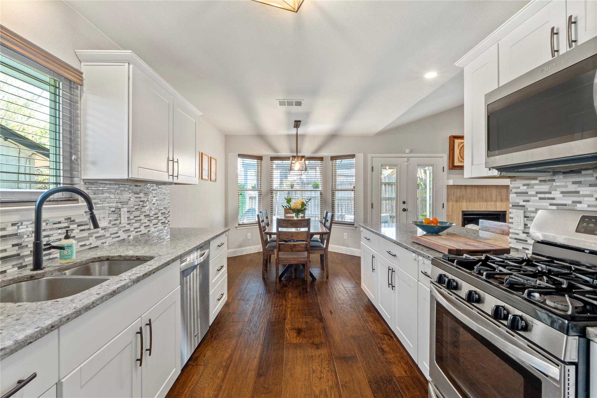 9306 Curlew Dr, Austin, TX 78748