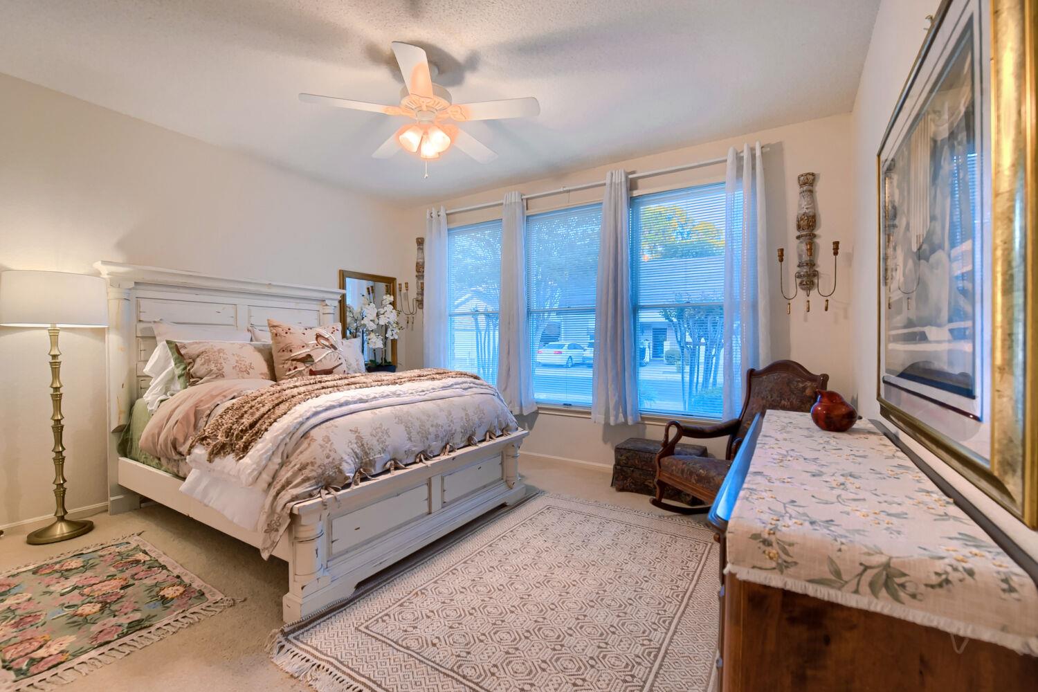 10904 Legends Ln, Austin, TX 78747