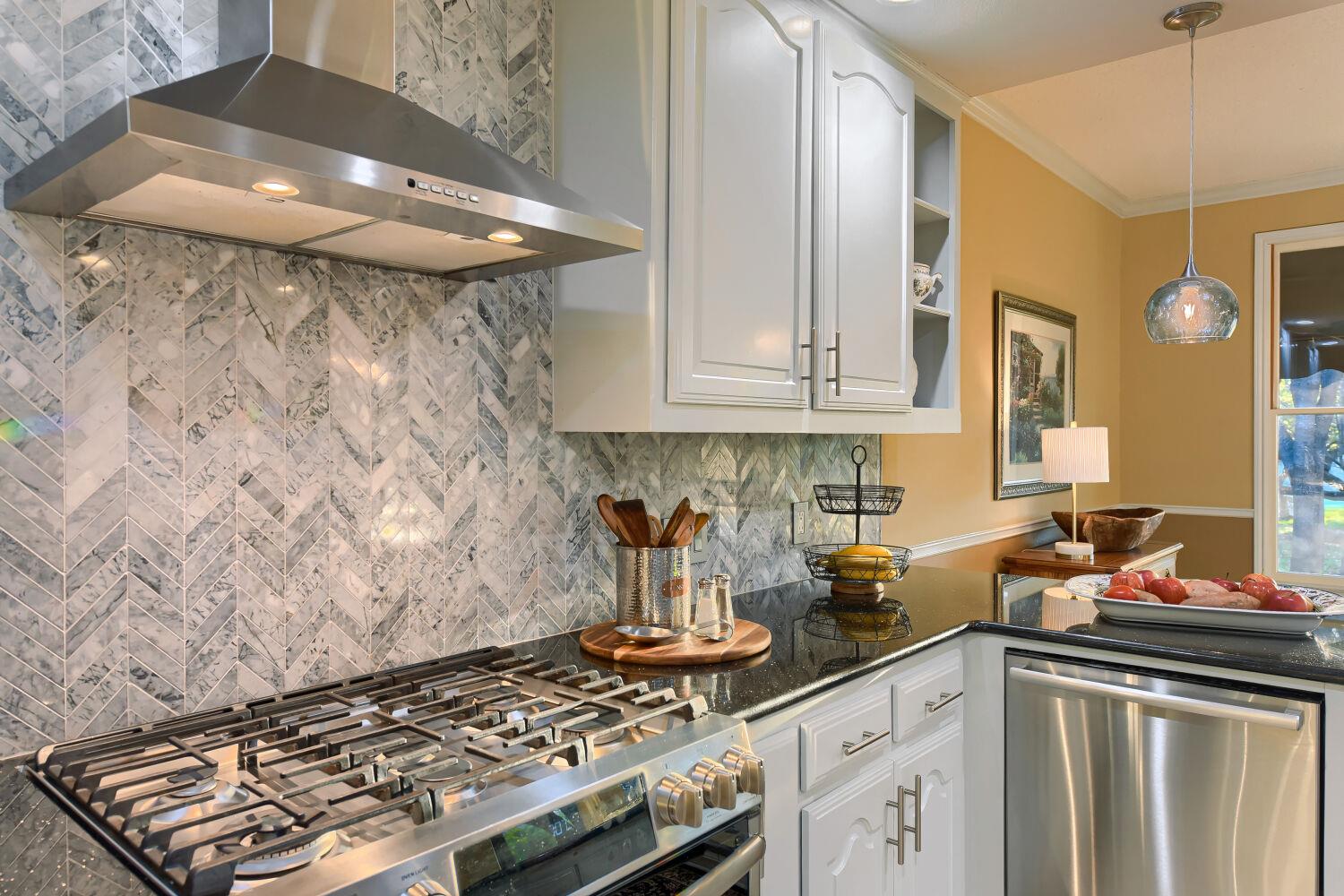 10904 Legends Ln, Austin, TX 78747