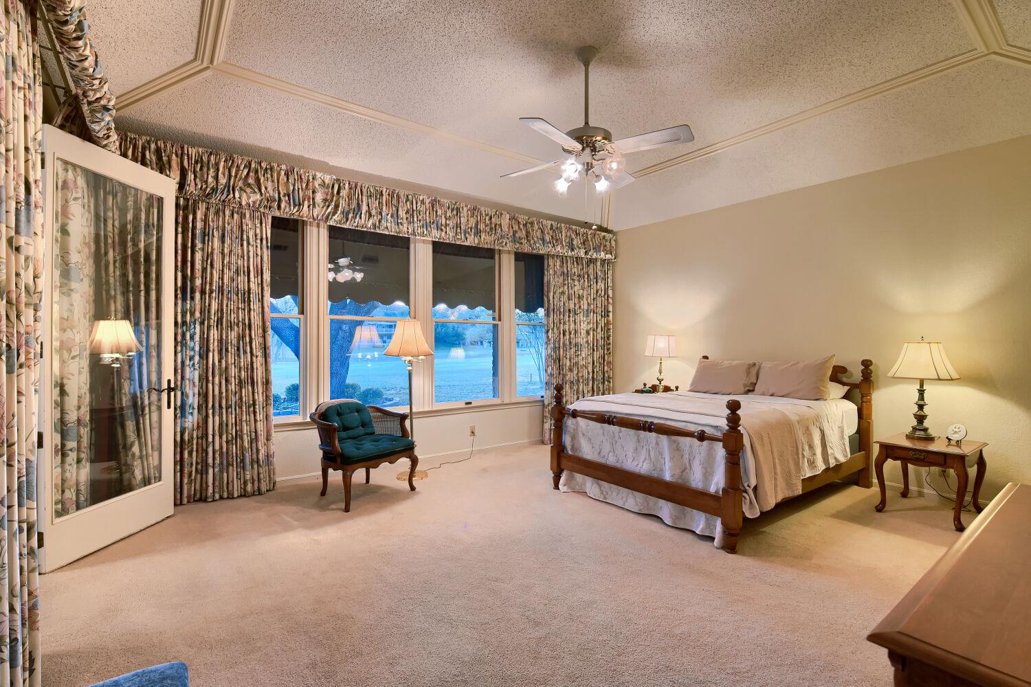 10904 Legends Ln, Austin, TX 78747