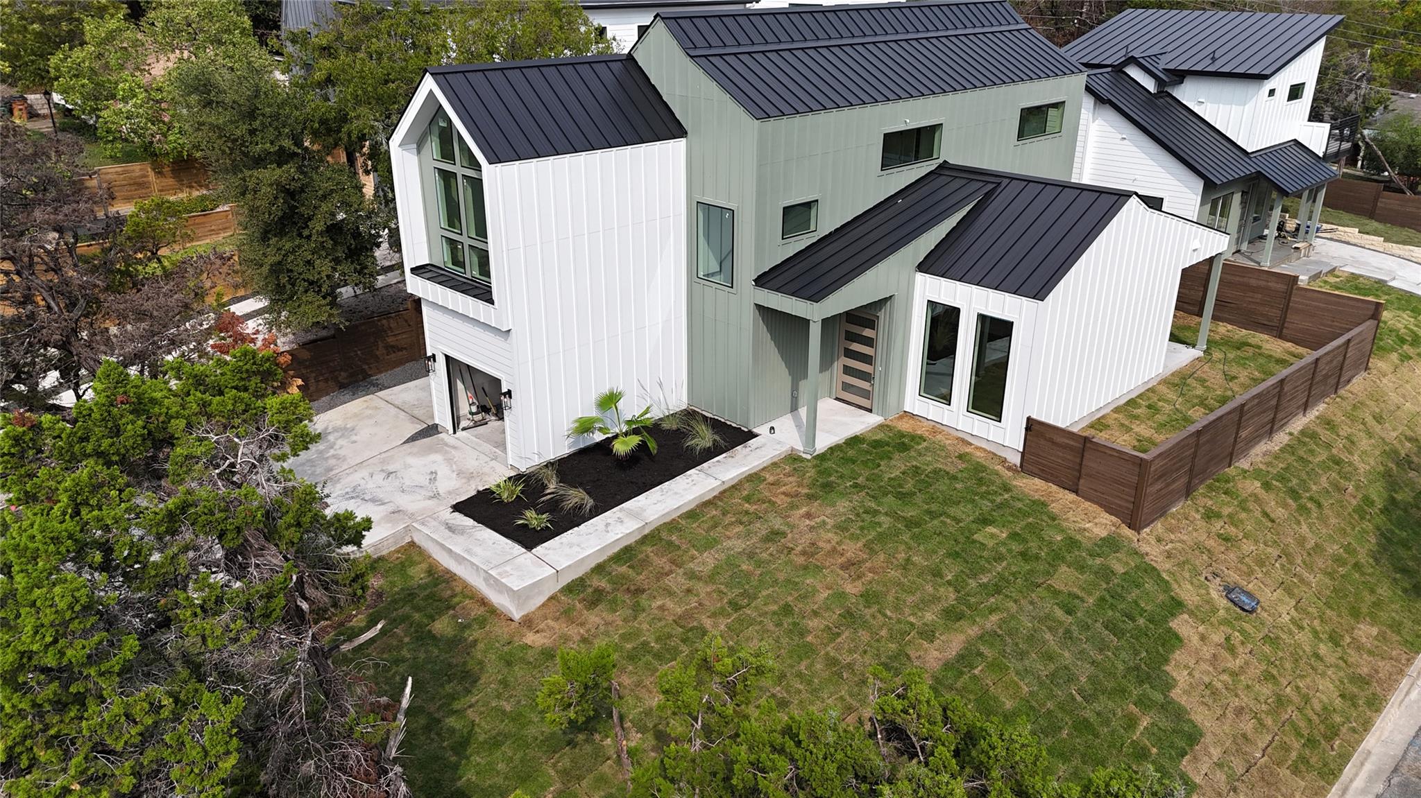 400 Post Road Dr, Austin, TX 78704