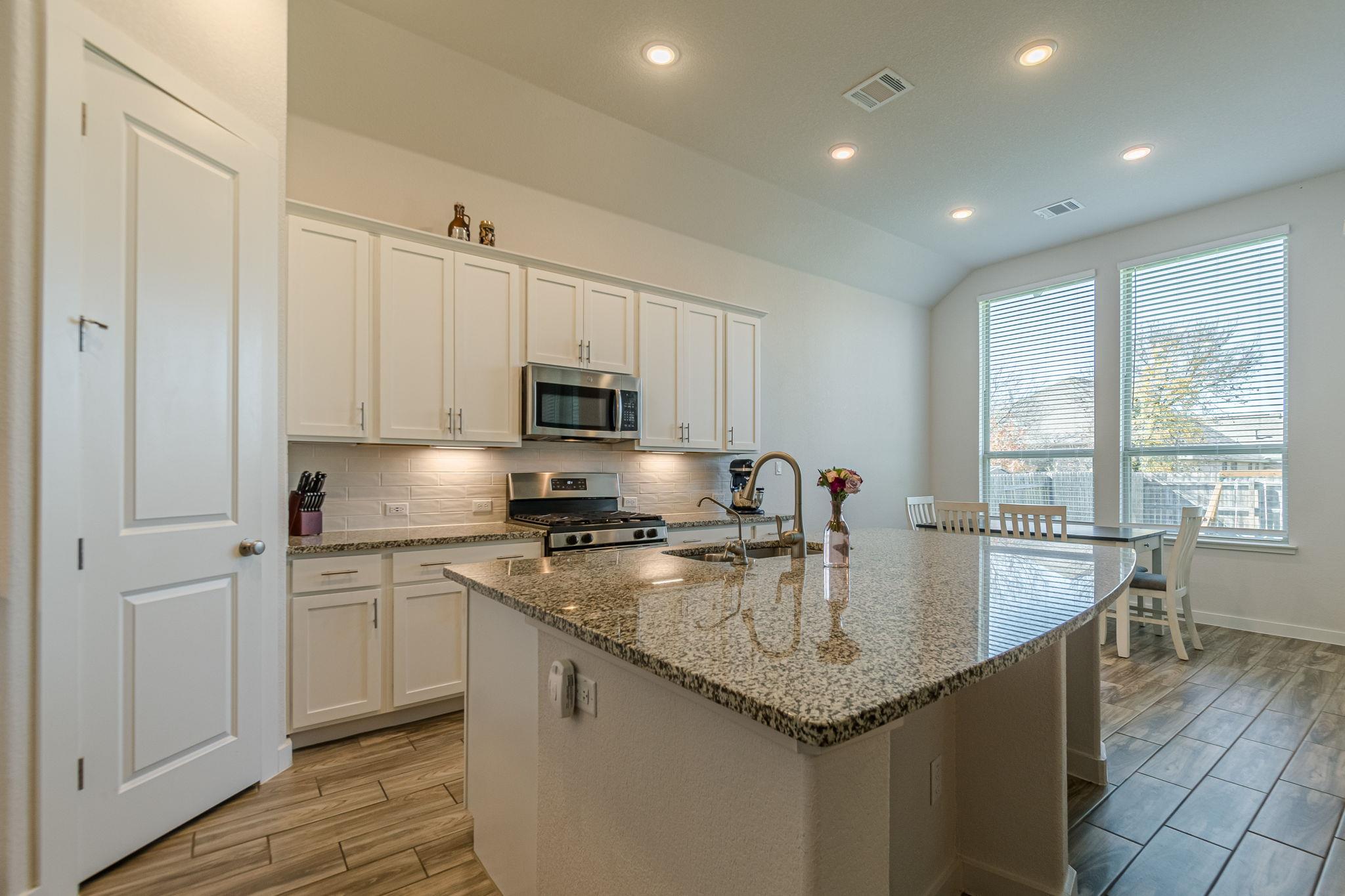 148 Emerald Green Rd, San Marcos, TX 78666