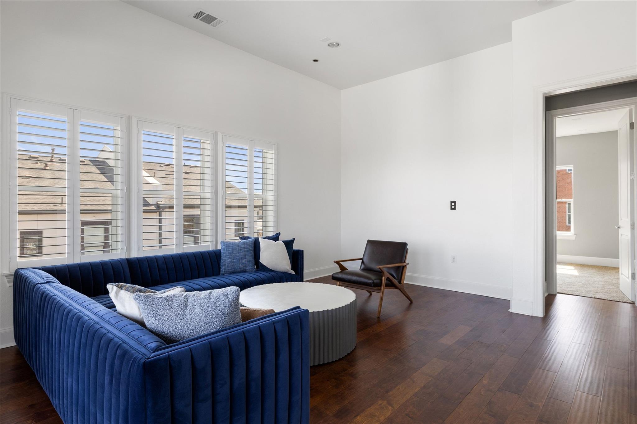 1023 Juniper St, Austin, TX 78702