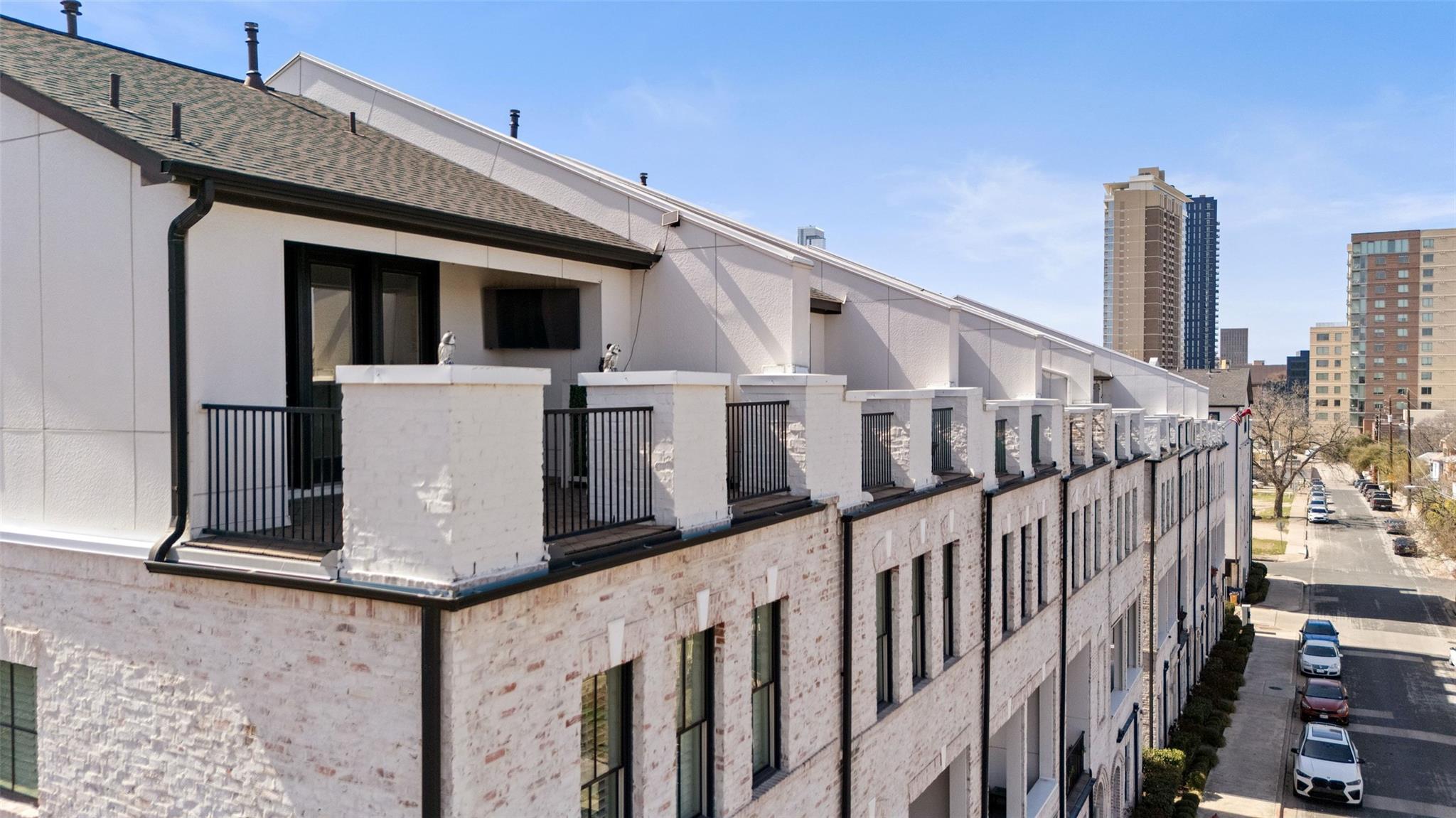 1023 Juniper St, Austin, TX 78702